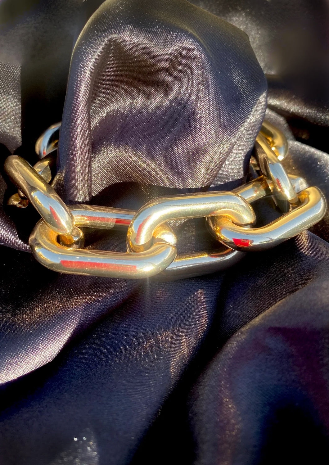 Chunky Oval Link Bracelet in Gold
