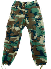 Load image into Gallery viewer, Vintage Camouflage Cargo Pant
