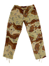 Load image into Gallery viewer, Vintage Chocolate Chip Desert Storm Camo Pant
