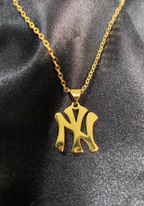 24k NY Necklace in Gold