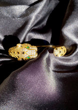 Load image into Gallery viewer, Panthère Bangle in Gold
