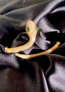 Serpenti Cuff Bangle in Gold