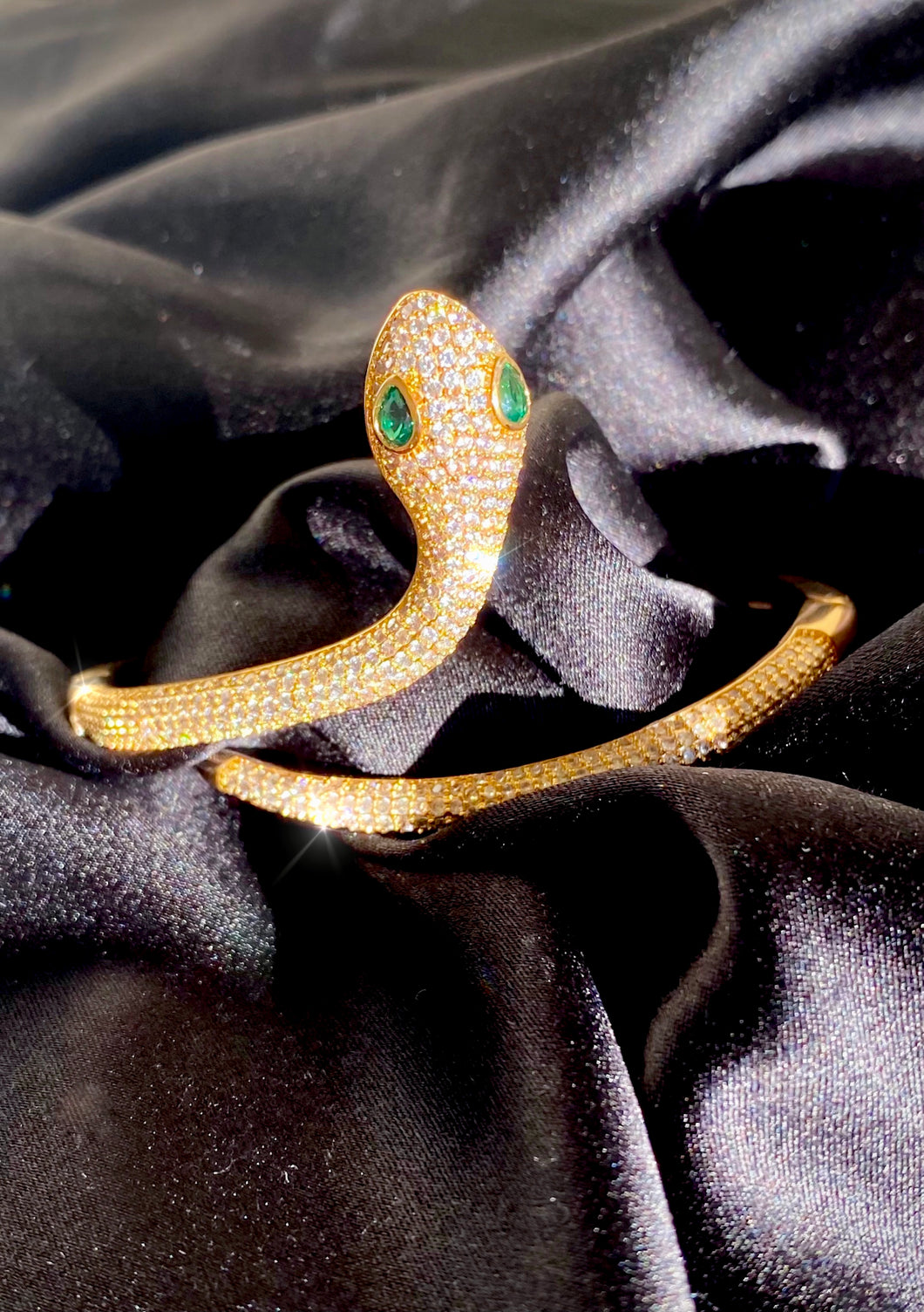 Serpenti Cuff Bangle in Gold