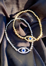 Load image into Gallery viewer, Dainty Evil Eye Bead Bracelet
