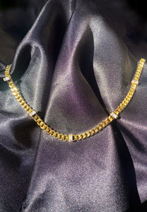 Luxe Curb Chain Choker