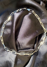 Load image into Gallery viewer, Paper Clip Chain Necklace in White Gold
