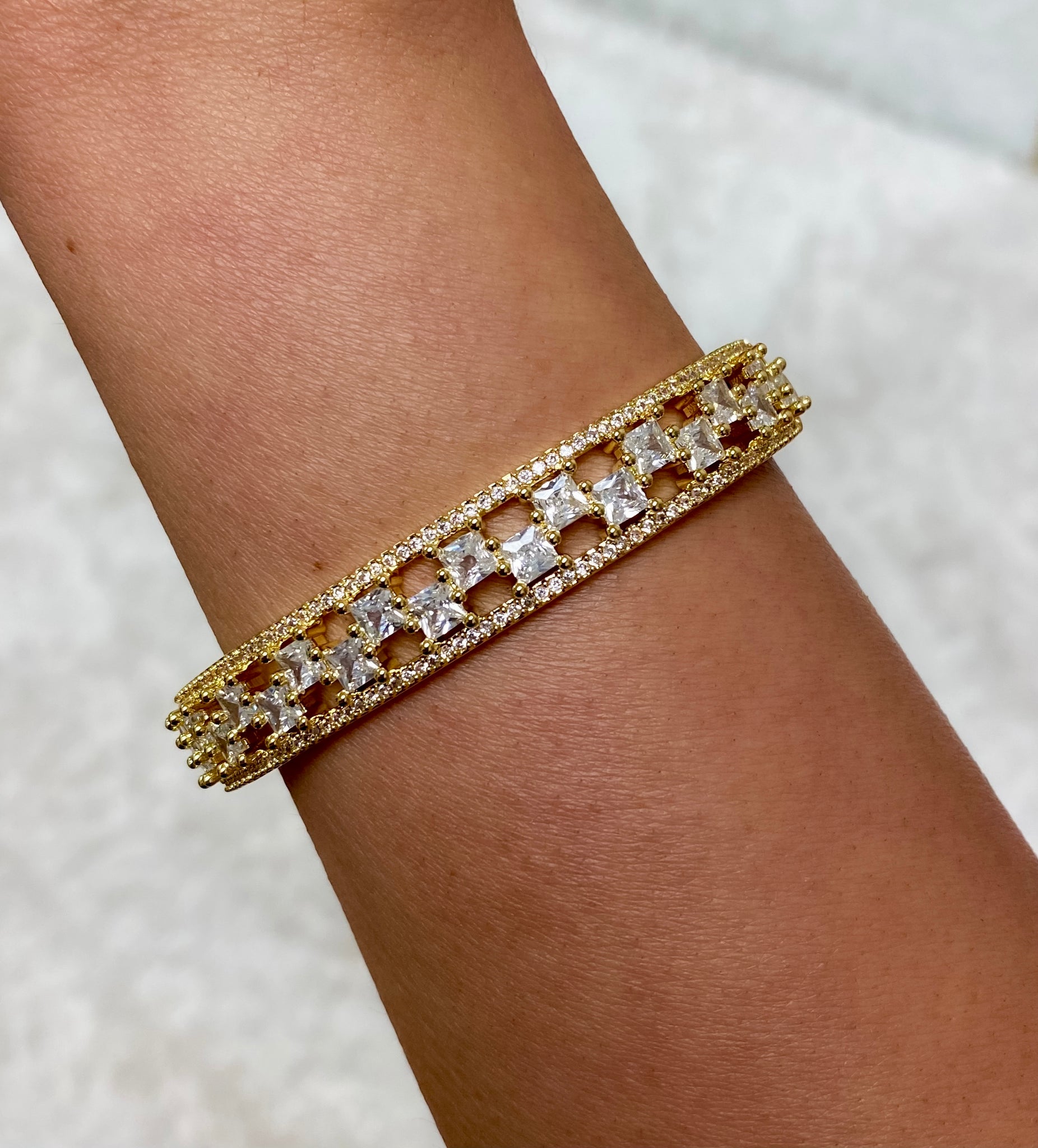 14K Yellow Gold Channel Set Diamond Tennis Bracelet - 4 ct Diamond Bracelet  Sale in Modesto